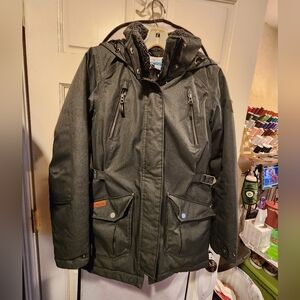 Columbia Barlow Pass 550 Down Jacket